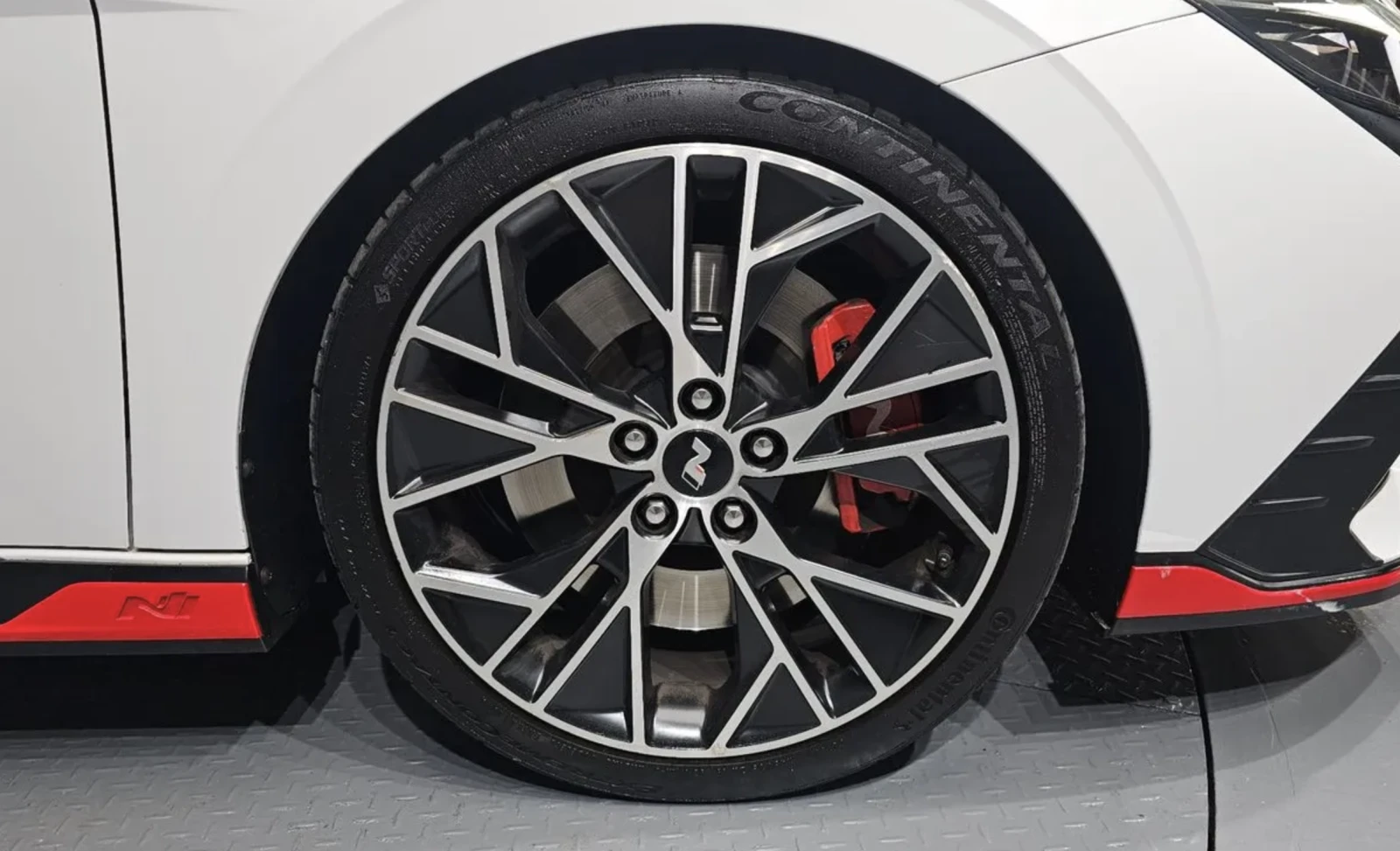 Hyundai Elantra N / ОБДУХ / 360 КАМЕРИ / BOSE /  FULL!, снимка 5 - Автомобили и джипове - 54767066