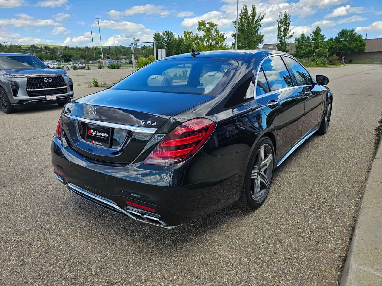 Mercedes-Benz S 63 AMG * CARFAX * БЕЗ ПЪРВОНАЧАЛНА ВНОСКА, снимка 5 - Автомобили и джипове - 55304375