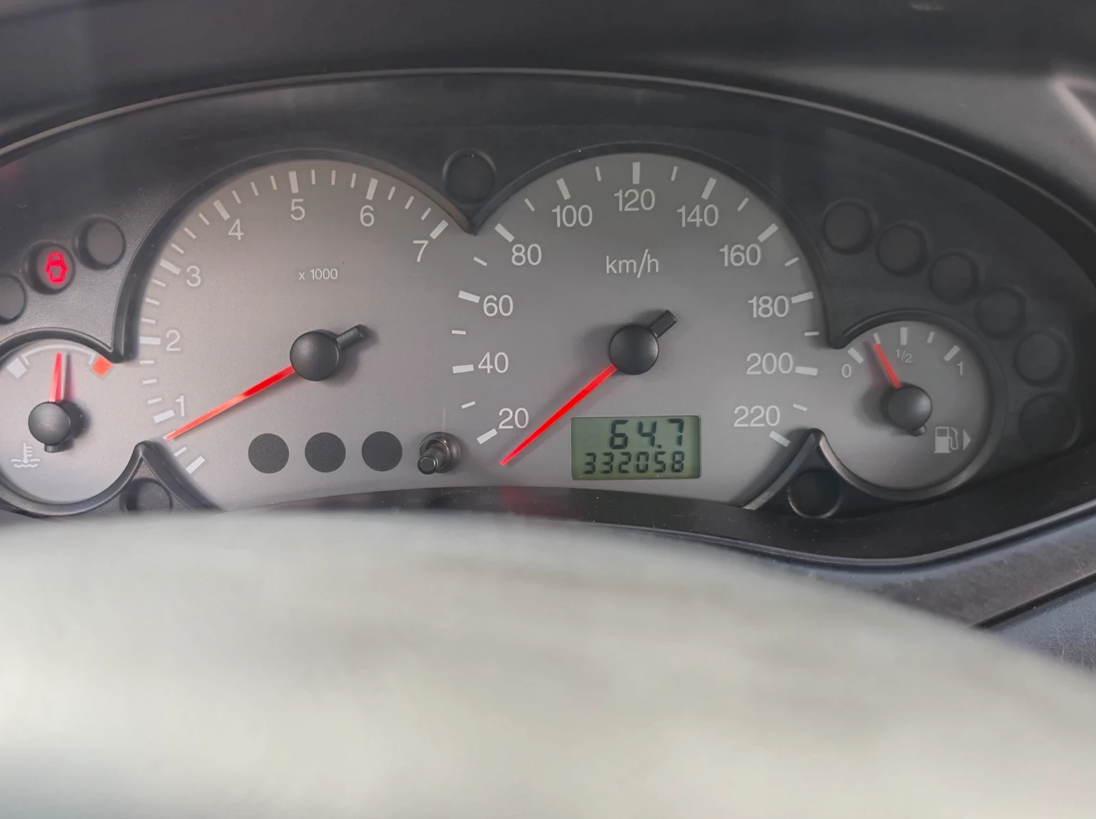 Ford Focus 1.6, снимка 9 - Автомобили и джипове - 55396124