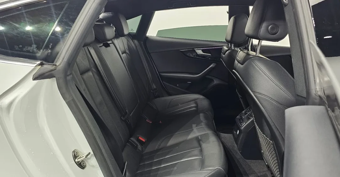 Audi A5 * АвтоКредит* (ЦЕНА ДО БГ), снимка 10 - Автомобили и джипове - 55455113