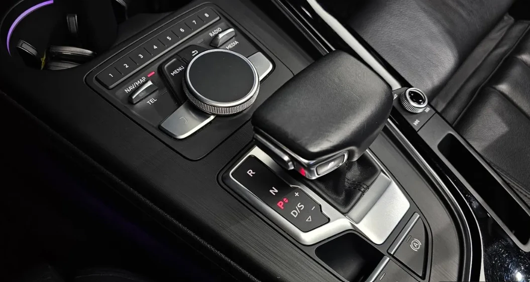 Audi A5 * АвтоКредит* (ЦЕНА ДО БГ), снимка 7 - Автомобили и джипове - 55455113