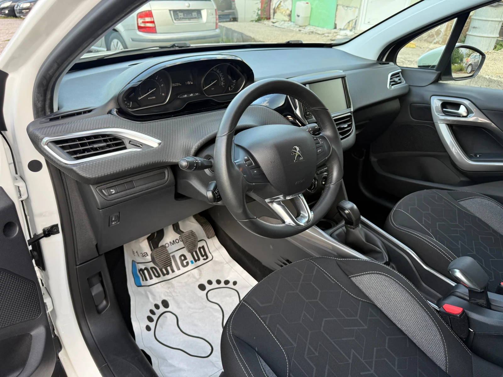 Peugeot 2008 1.6 HDI -Face, снимка 6 - Автомобили и джипове - 55947980