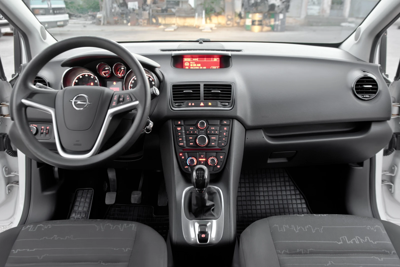 Opel Meriva 1.4i - СЕРВИЗНА ИСТОРИЯ, снимка 14 - Автомобили и джипове - 56000007