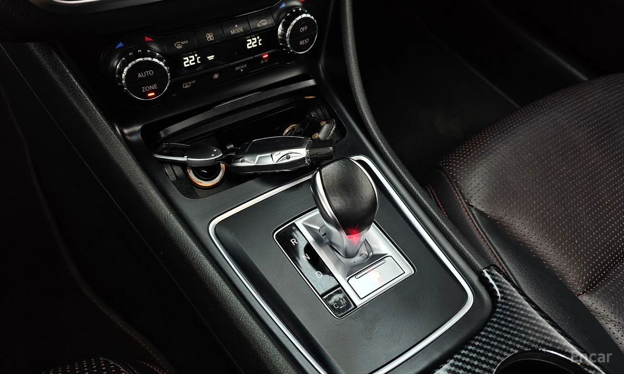 Mercedes-Benz CLA 45 AMG 4MATIC* ПОДГРЕВ* КАМЕРА* КЕЙЛЕС* , снимка 11 - Автомобили и джипове - 56113596