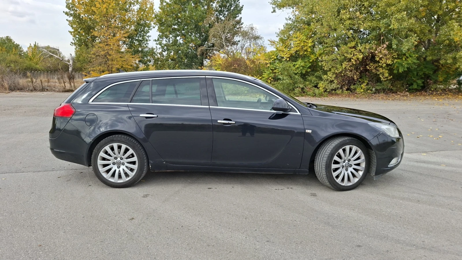 Opel Insignia 2.0CDTI, снимка 2 - Автомобили и джипове - 56524894