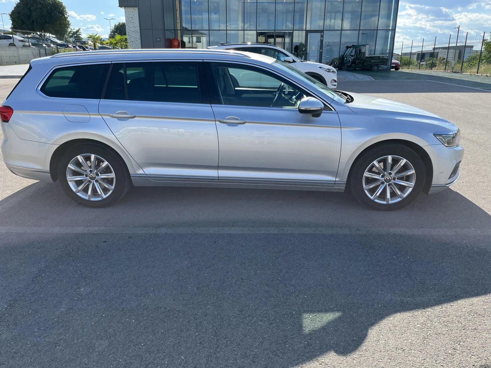 VW Passat Elegance , снимка 3 - Автомобили и джипове - 56559333