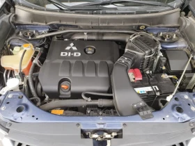 Mitsubishi Outlander 2.0 TDI 57000км Сервизна история , снимка 13