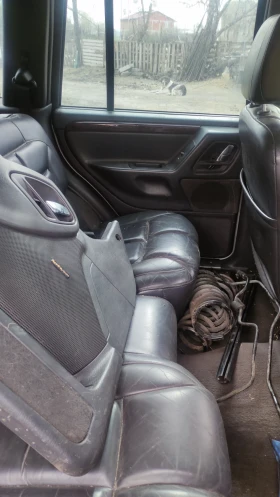 Jeep Grand cherokee - 8000 € / 15646.64 лв. - 79768944 13