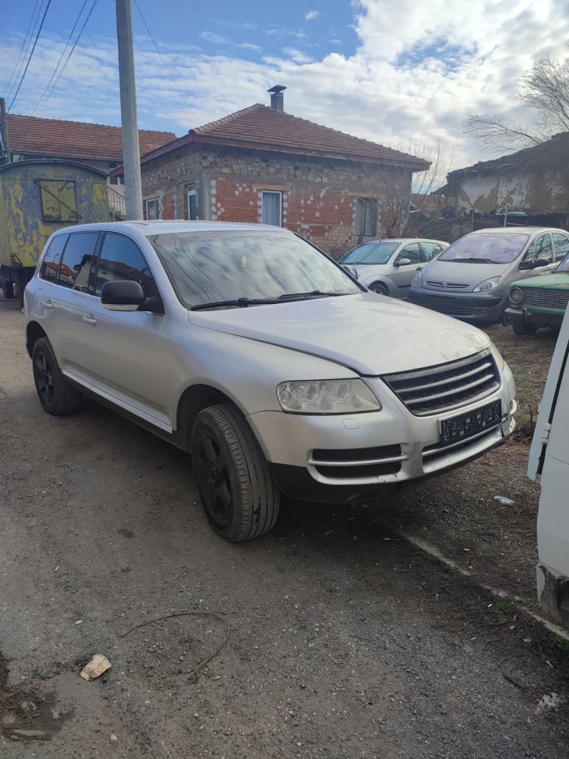 VW Touareg 2.5, снимка 4 - Автомобили и джипове - 48708513