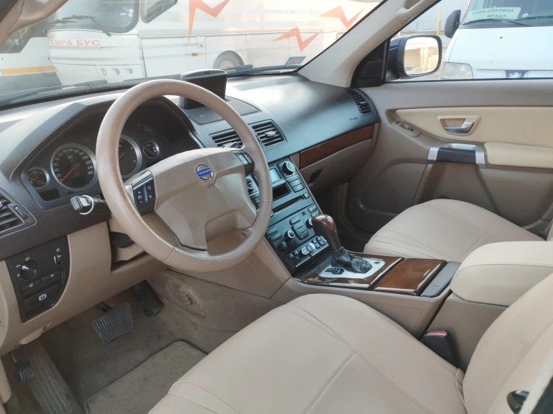 Volvo Xc90 2.4 D5 FACELIFT , снимка 8 - Автомобили и джипове - 49546111