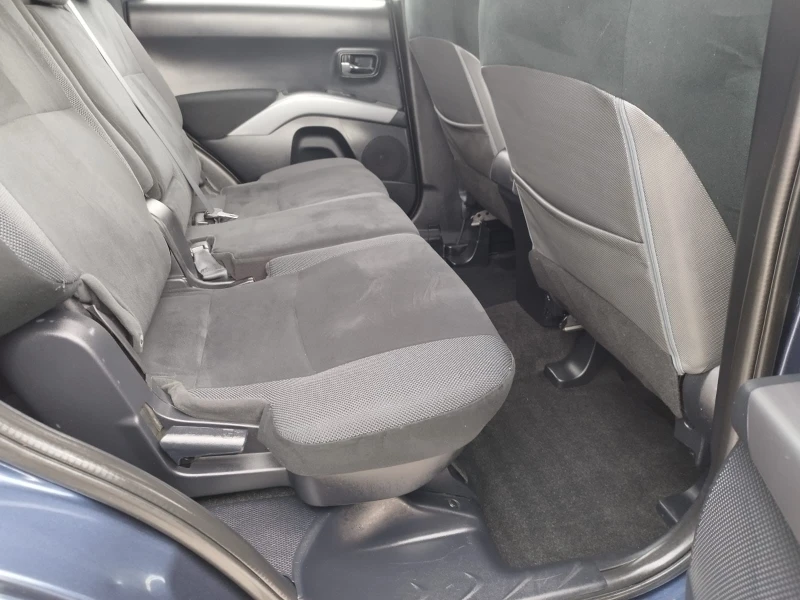 Mitsubishi Outlander 2.0 TDI 57000км Сервизна история , снимка 11 - Автомобили и джипове - 52462597