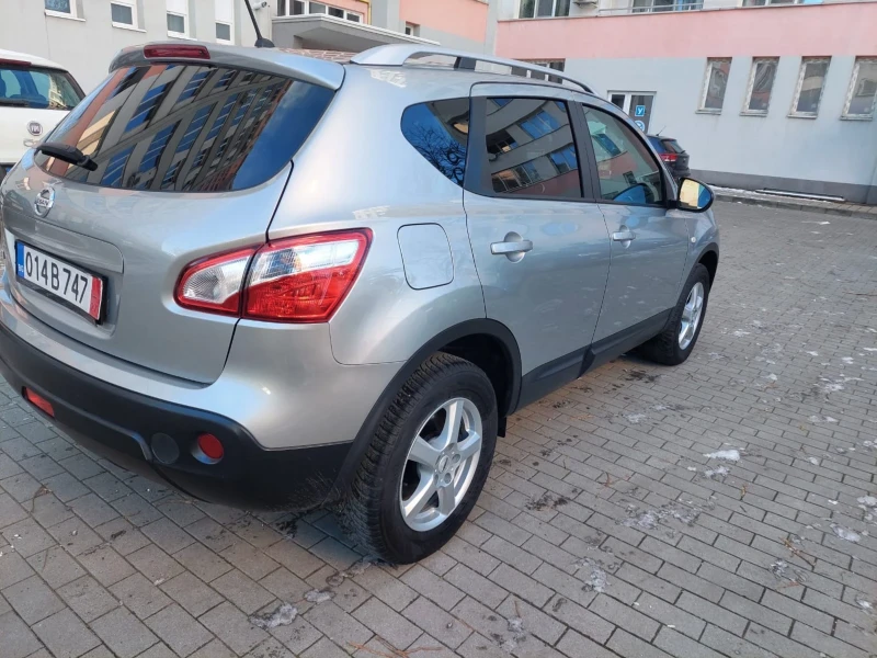 Nissan Qashqai 1.6i 101000км.FACELIFT, ТОП, снимка 4 - Автомобили и джипове - 53047468