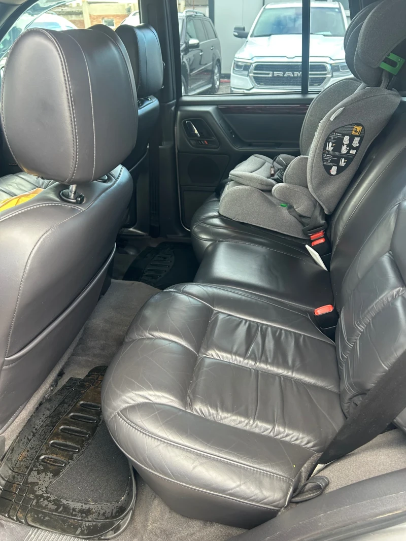 Jeep Grand cherokee 84000 км, снимка 8 - Автомобили и джипове - 53523532