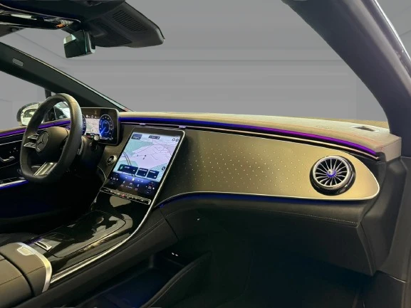 Mercedes-Benz EQE 350 4Matic = AMG Line = Premium Plus Гаранция, снимка 11 - Автомобили и джипове - 53039803