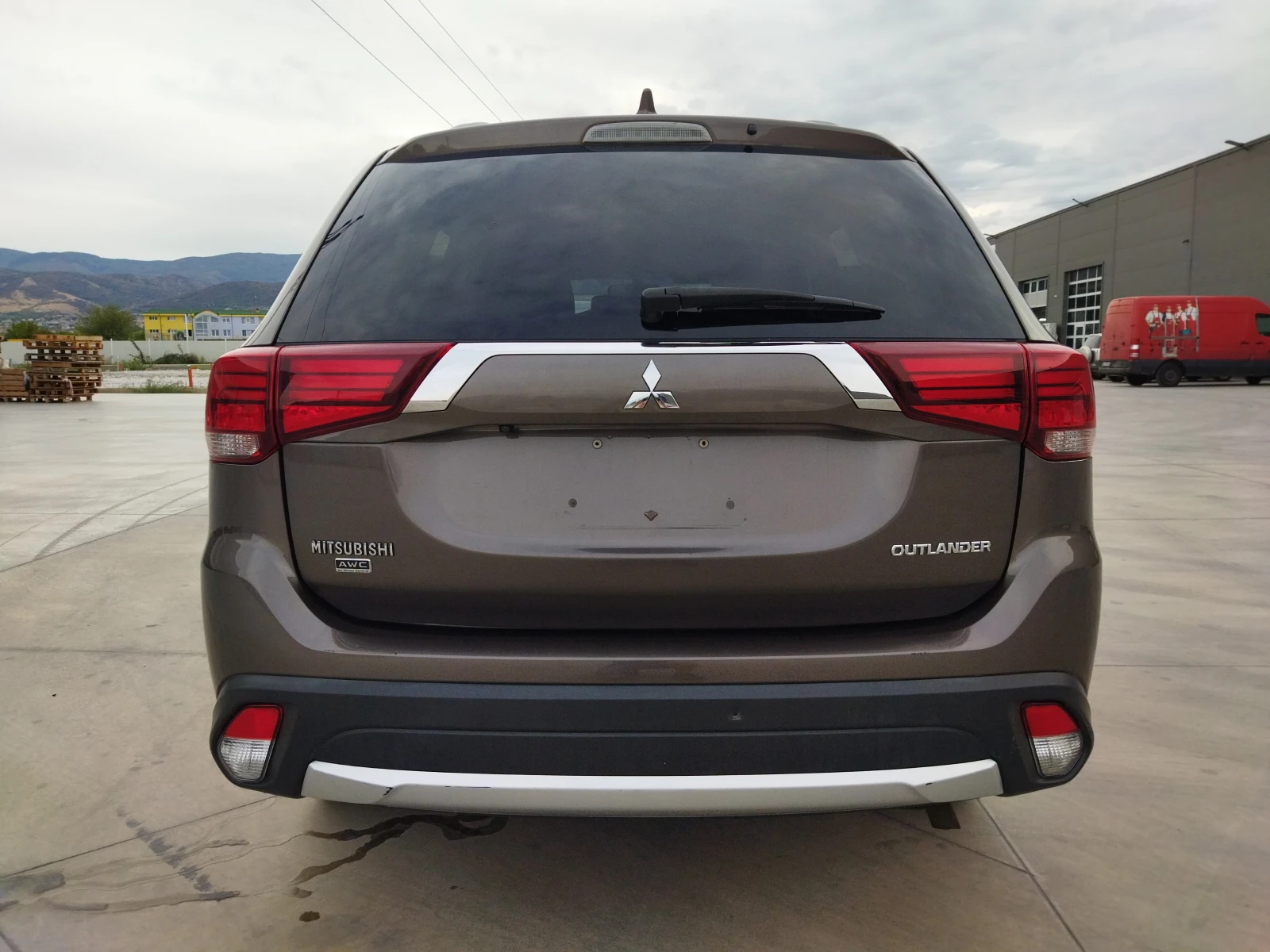 Mitsubishi Outlander 2.4 AWD - изображение 5