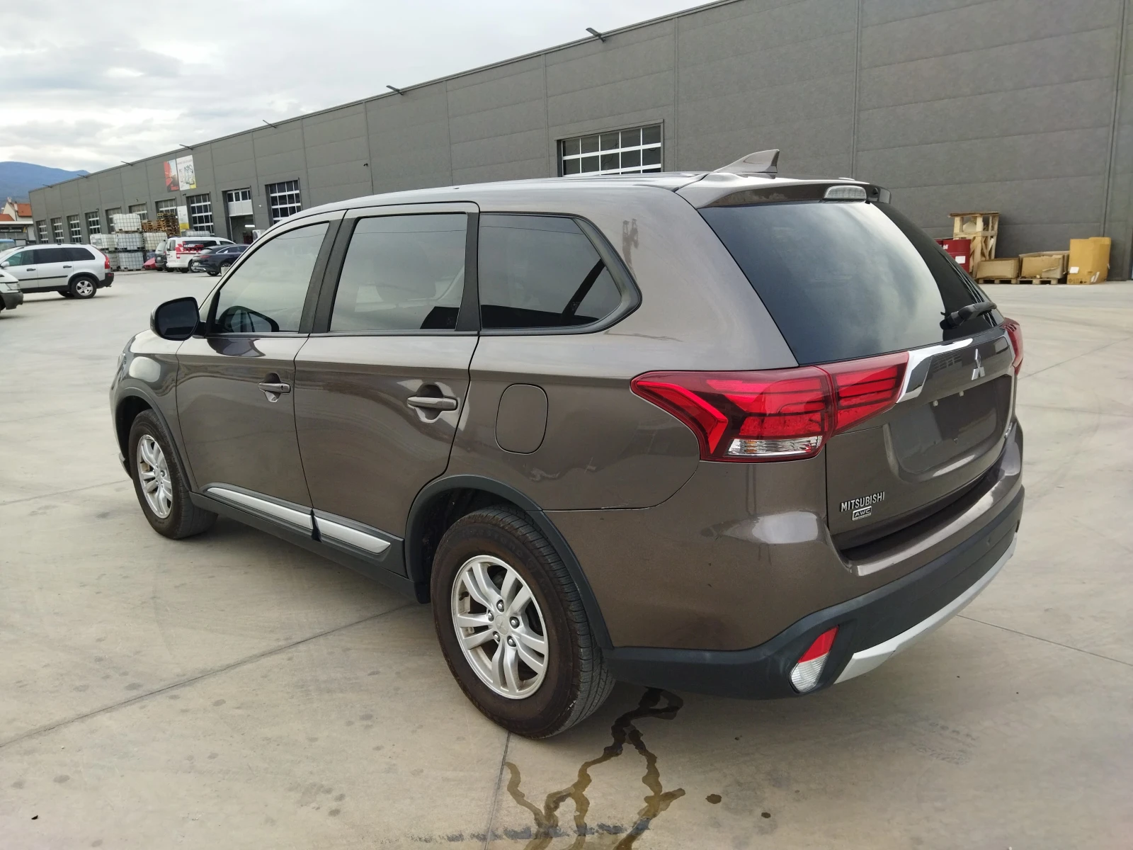 Mitsubishi Outlander 2.4 AWD - изображение 6