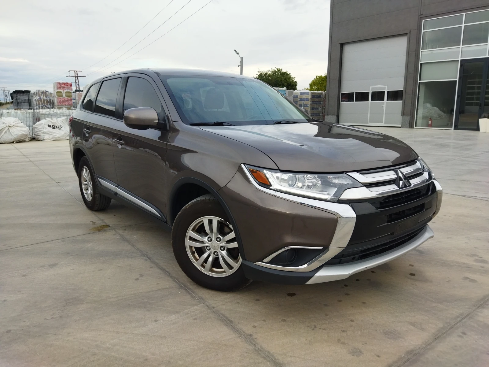 Mitsubishi Outlander 2.4 AWD - изображение 3