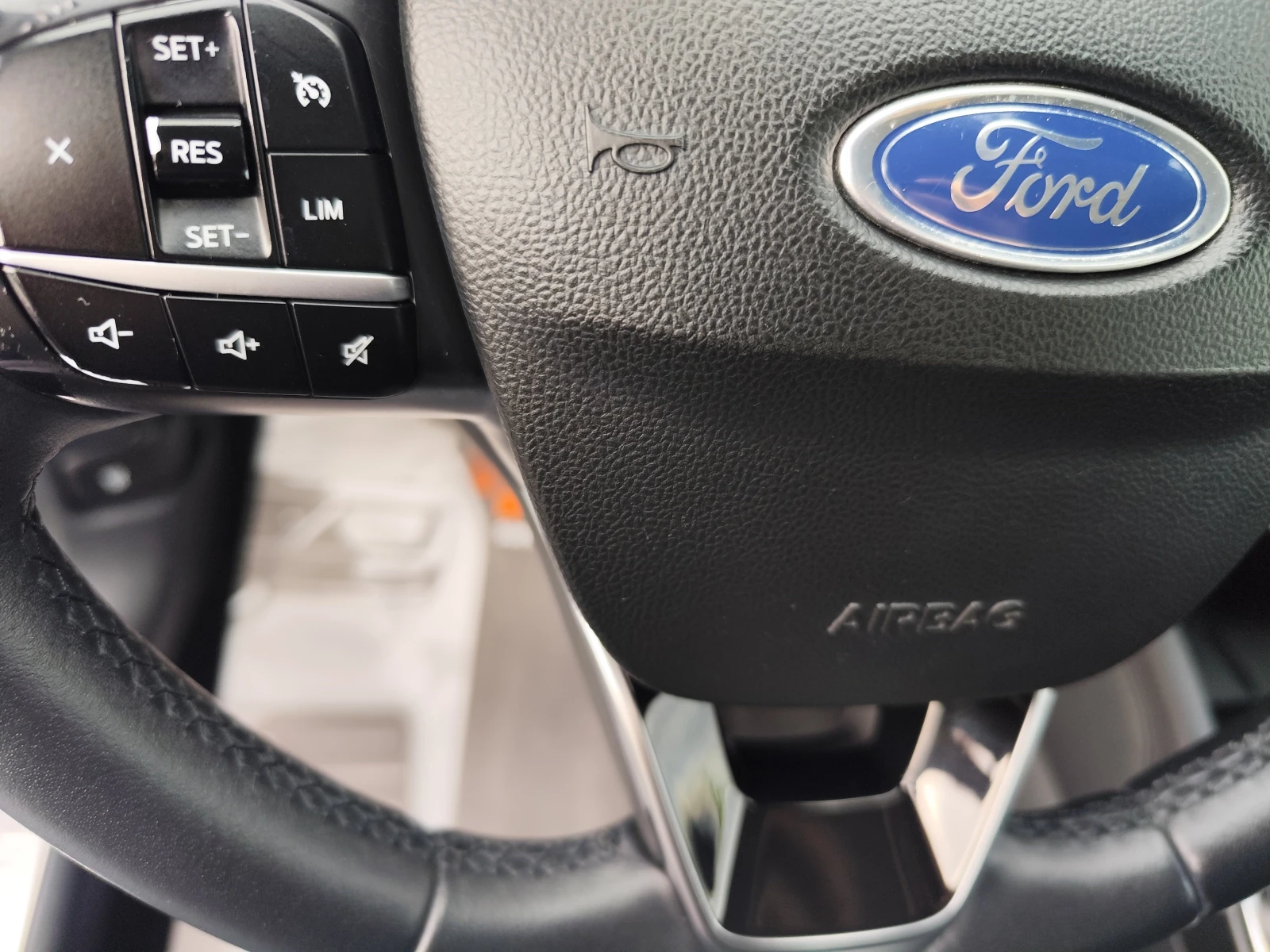 Ford Kuga 1.5TDCi* ST-LINE X* ECOBLUE* LED* NAVI*  - изображение 6
