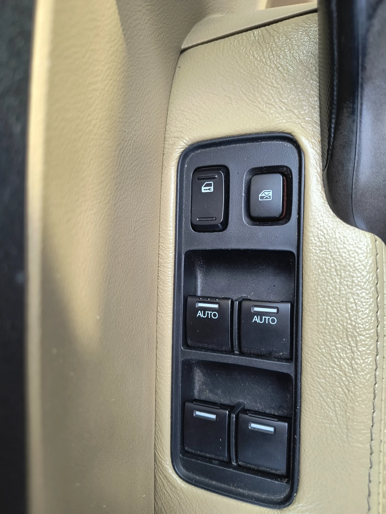 Honda Cr-v 2.2 CDTi 140hp * EXECUTIVE * КОЖА * НАВИГАЦИЯ - изображение 9