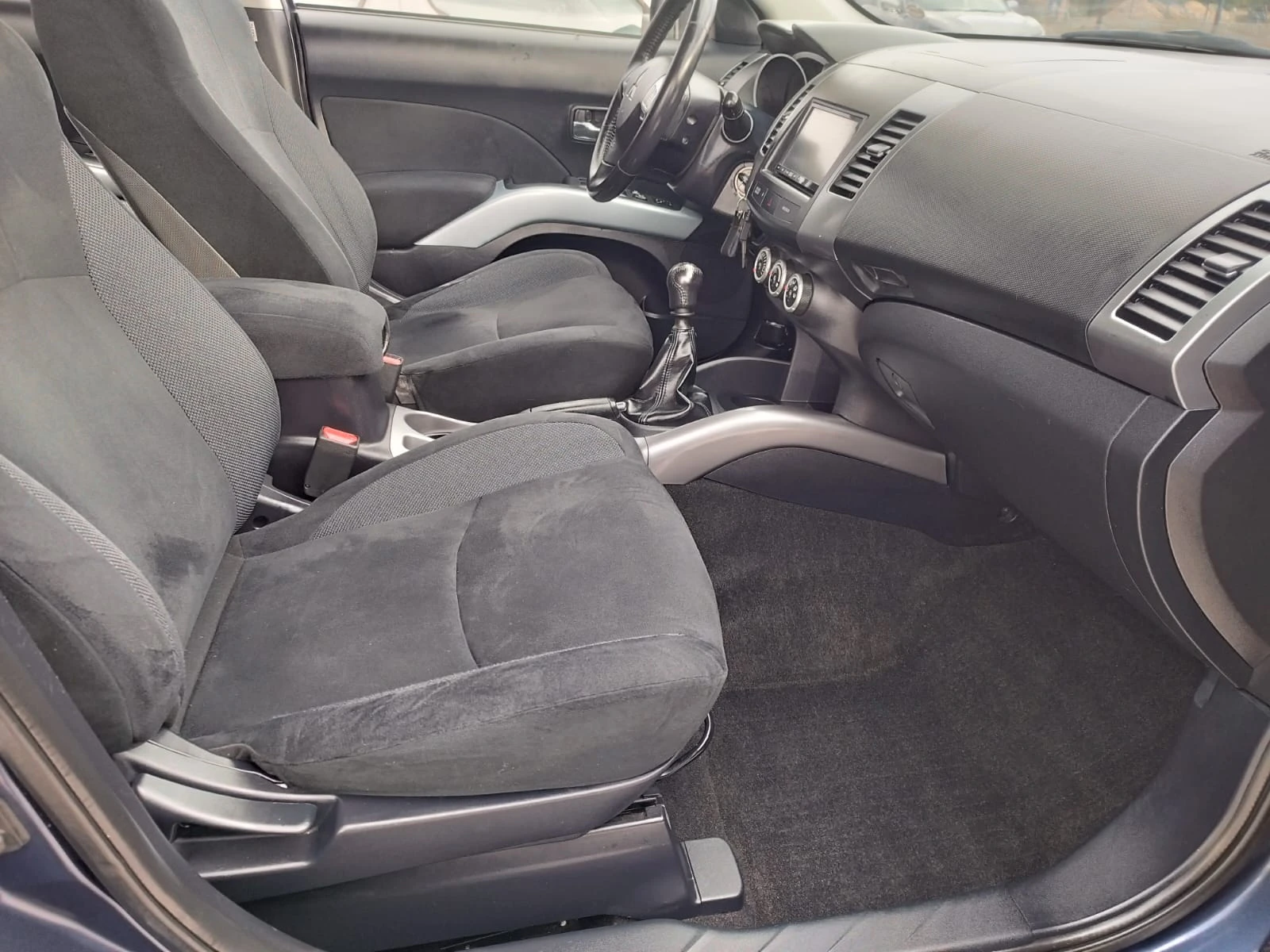 Mitsubishi Outlander 2.0 TDI 57000км Сервизна история  - изображение 9