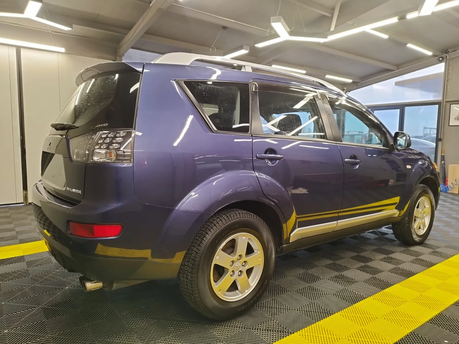 Mitsubishi Outlander 2.0 TDI 57000км Сервизна история  - изображение 5