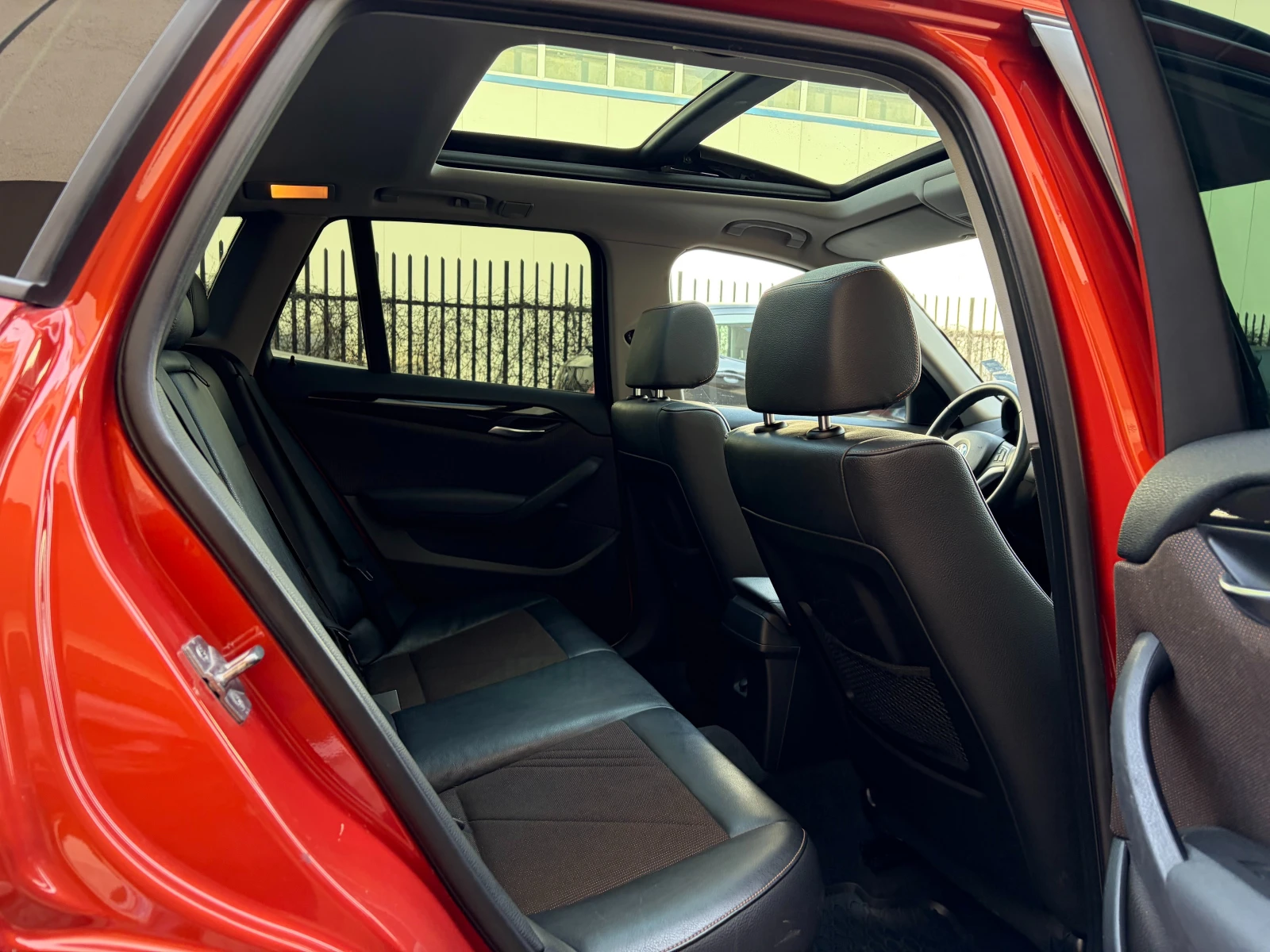 BMW X1 2.5d xDrive xLine Facelift, снимка 14 - Автомобили и джипове - 53879462