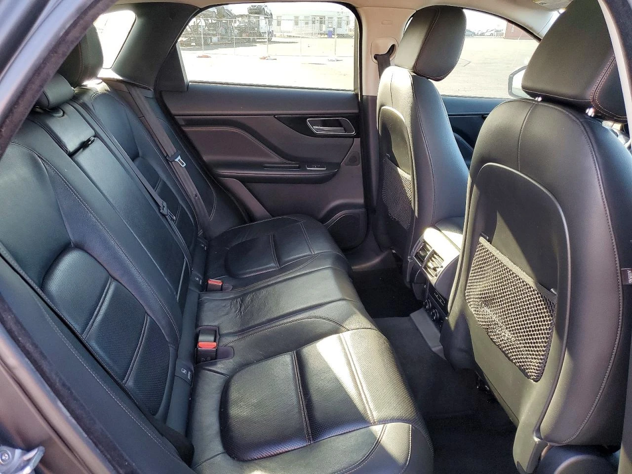 Jaguar F-PACE PRESTIGE, снимка 10 - Автомобили и джипове - 54012346