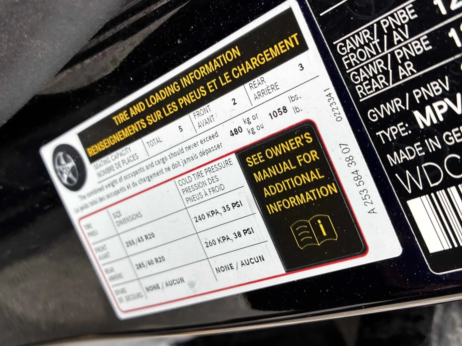 Mercedes-Benz GLC 43 AMG * * CARFAX * * АВТО КРЕДИТ * * , снимка 16 - Автомобили и джипове - 54306833