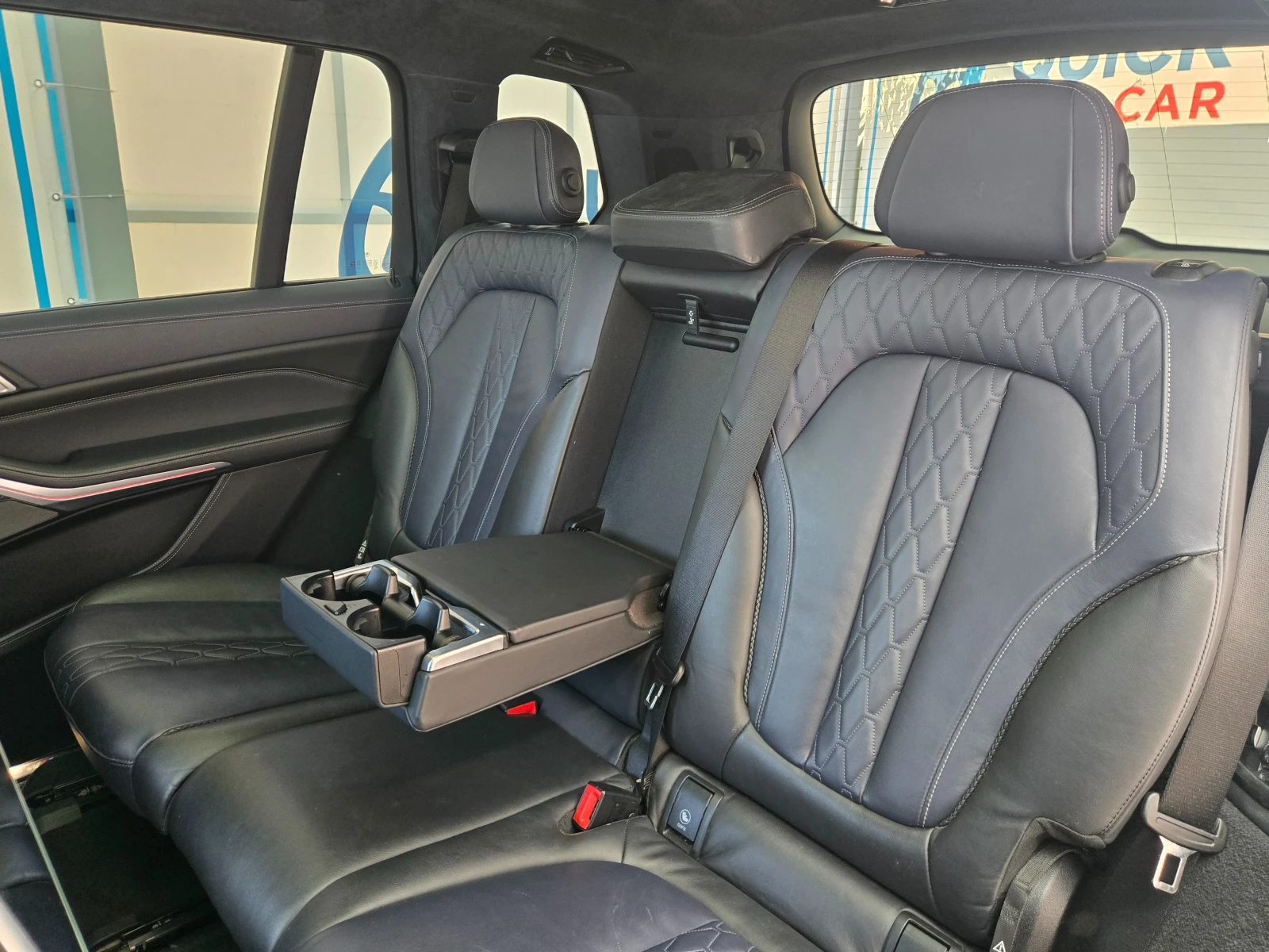 BMW X7 SHADOW DARK EDITION* FULL екстри!!!, снимка 13 - Автомобили и джипове - 55286960