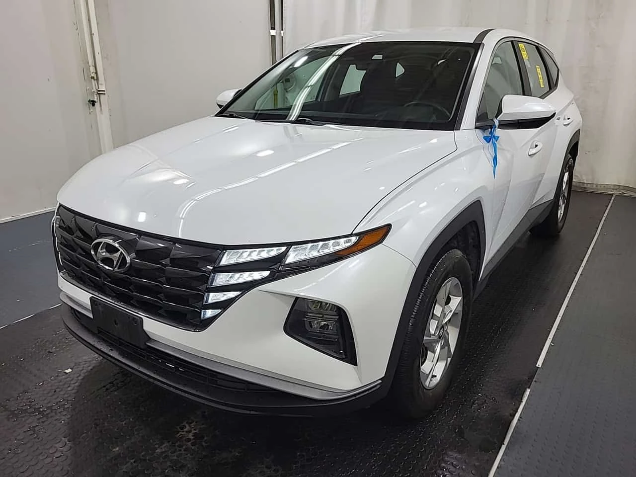 Hyundai Tucson * ESSENTIAL * CARFAX * ЦЕНА ДО БГ