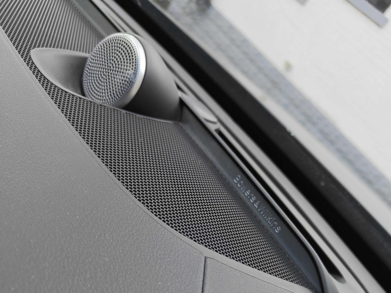 Volvo Xc90  T8 eAWD Plug In Hybrid Inscription / ������ / B&W | Mobile.bg � ����������� 11