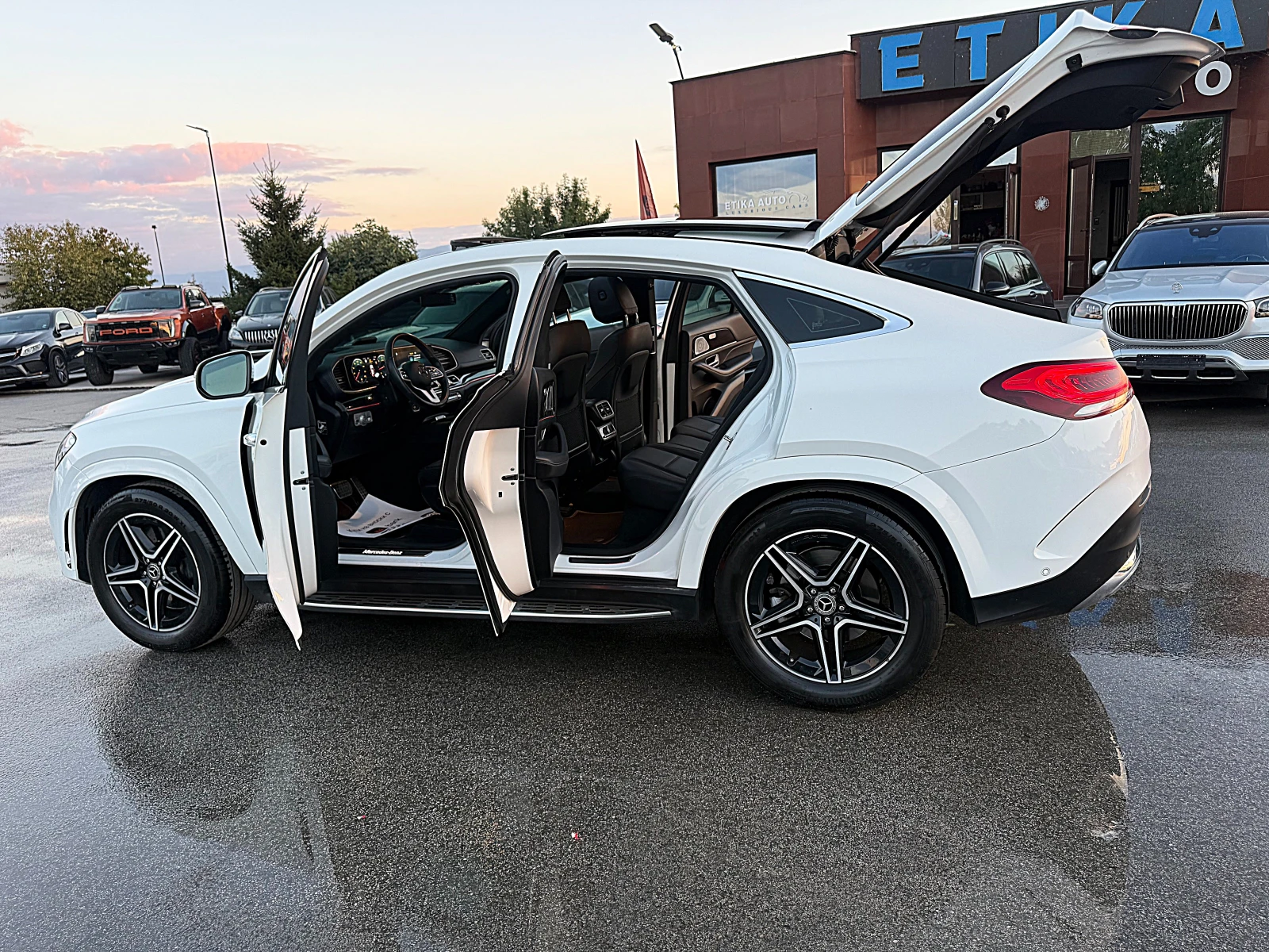 Mercedes-Benz GLE 400 52000км-AMG-HEAD UP-DISTRONIK-PANORAMA-360KAMERI-!, снимка 15 - Автомобили и джипове - 56323332