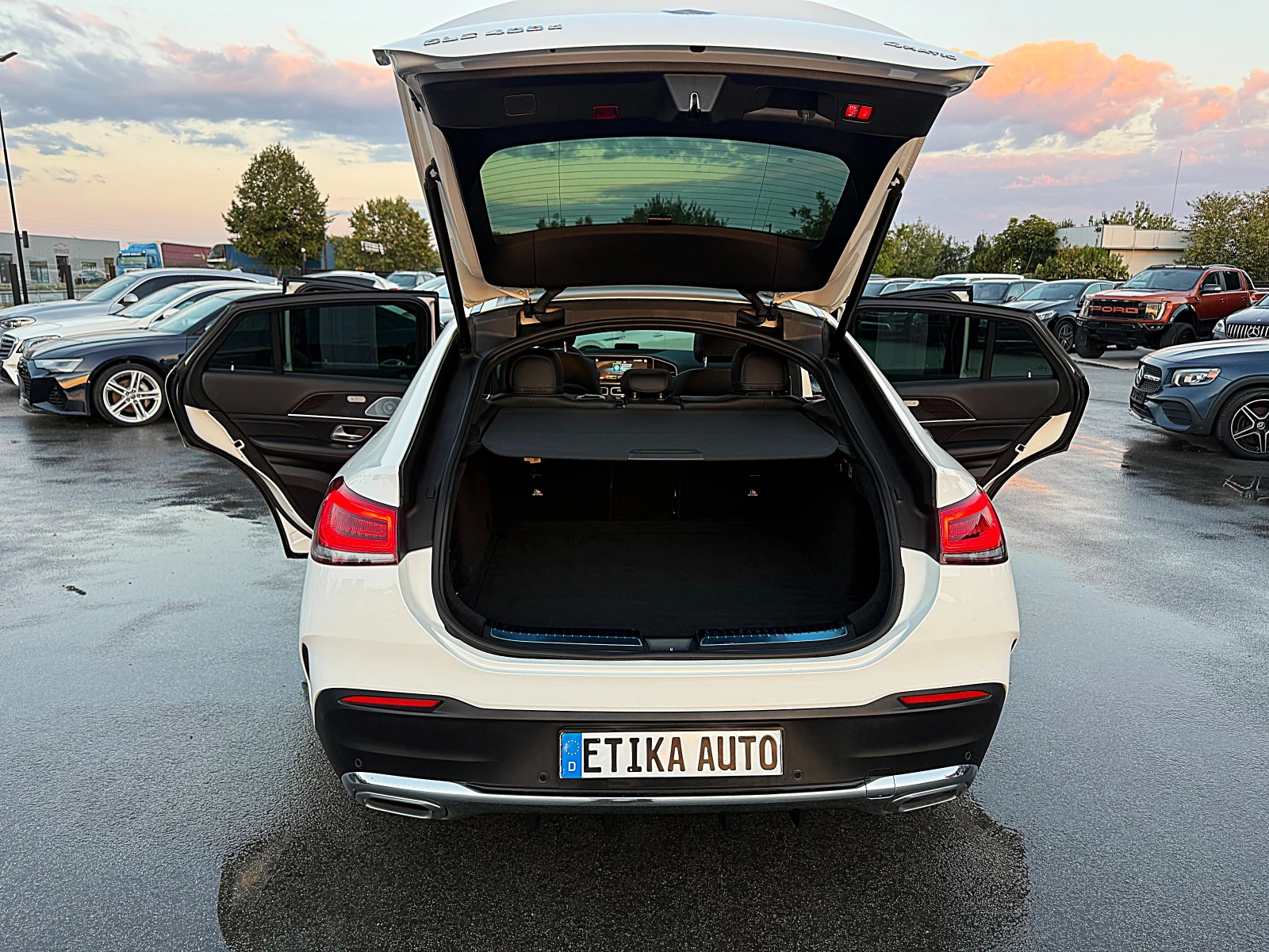 Mercedes-Benz GLE 400 52000км-AMG-HEAD UP-DISTRONIK-PANORAMA-360KAMERI-!, снимка 14 - Автомобили и джипове - 56323332