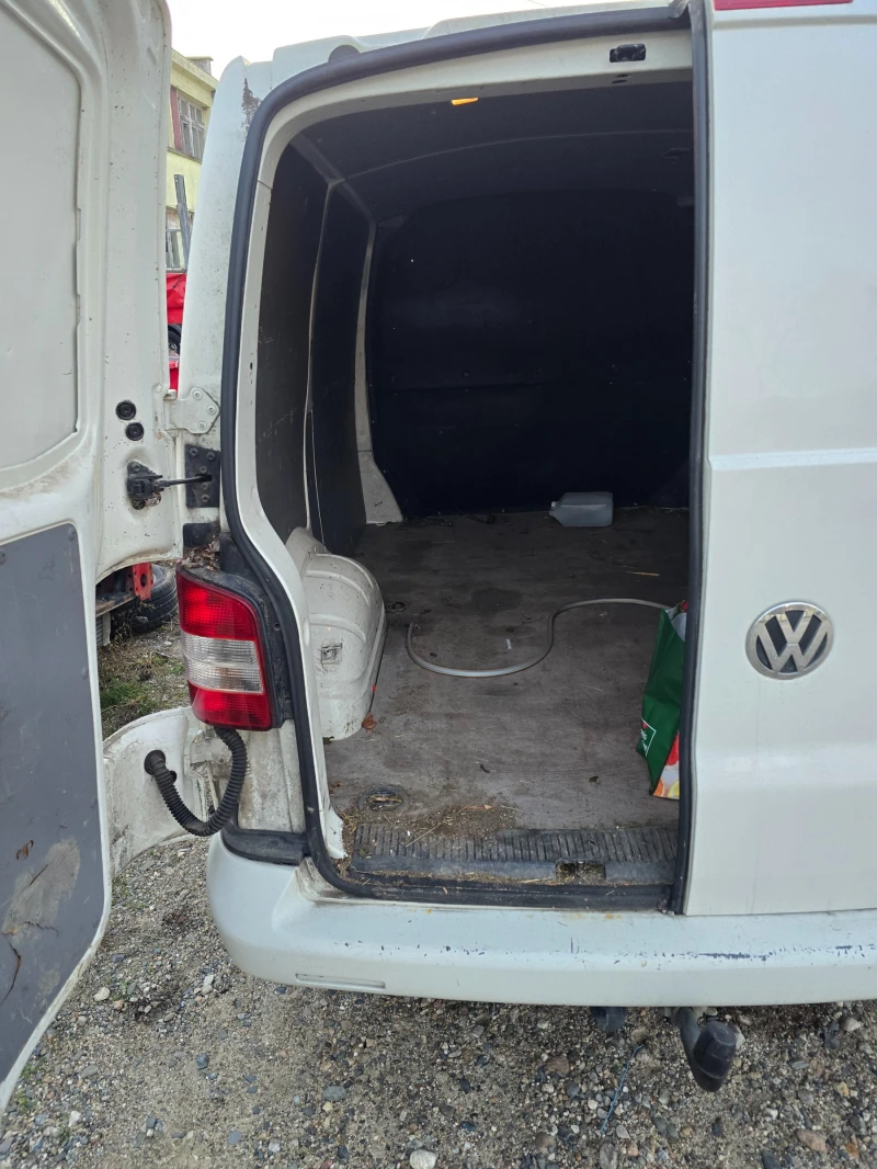 VW T5 2.5 TDI 131 PS, снимка 3 - Бусове и автобуси - 48393692