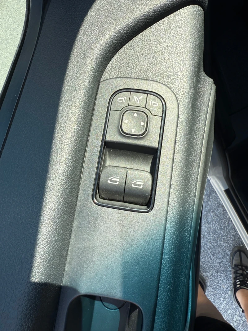 Mercedes-Benz Sprinter 319  / 3.0 V6 /  1-собственик !  /, снимка 8 - Бусове и автобуси - 52542953