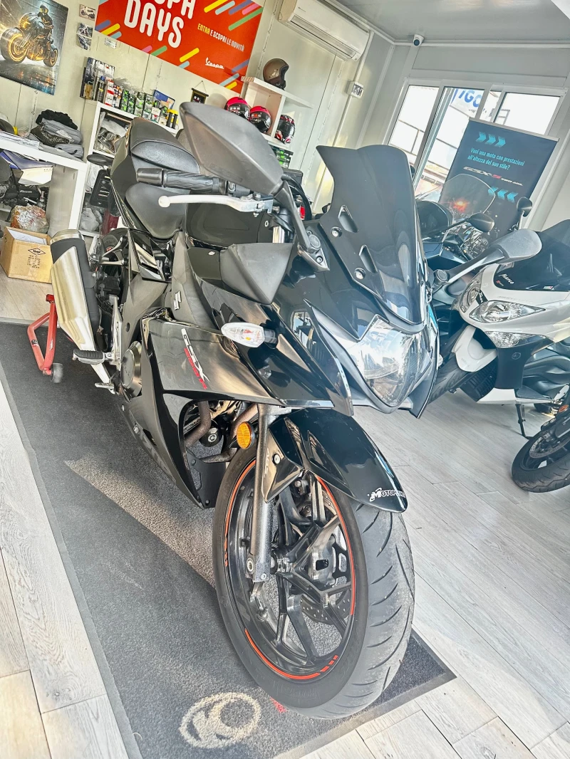 Suzuki Gsxr 250i ABS 2021г., снимка 11 - Мотоциклети и мототехника - 50990769