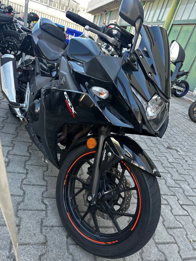 Suzuki Gsxr 250i ABS 2021г., снимка 15 - Мотоциклети и мототехника - 50990769