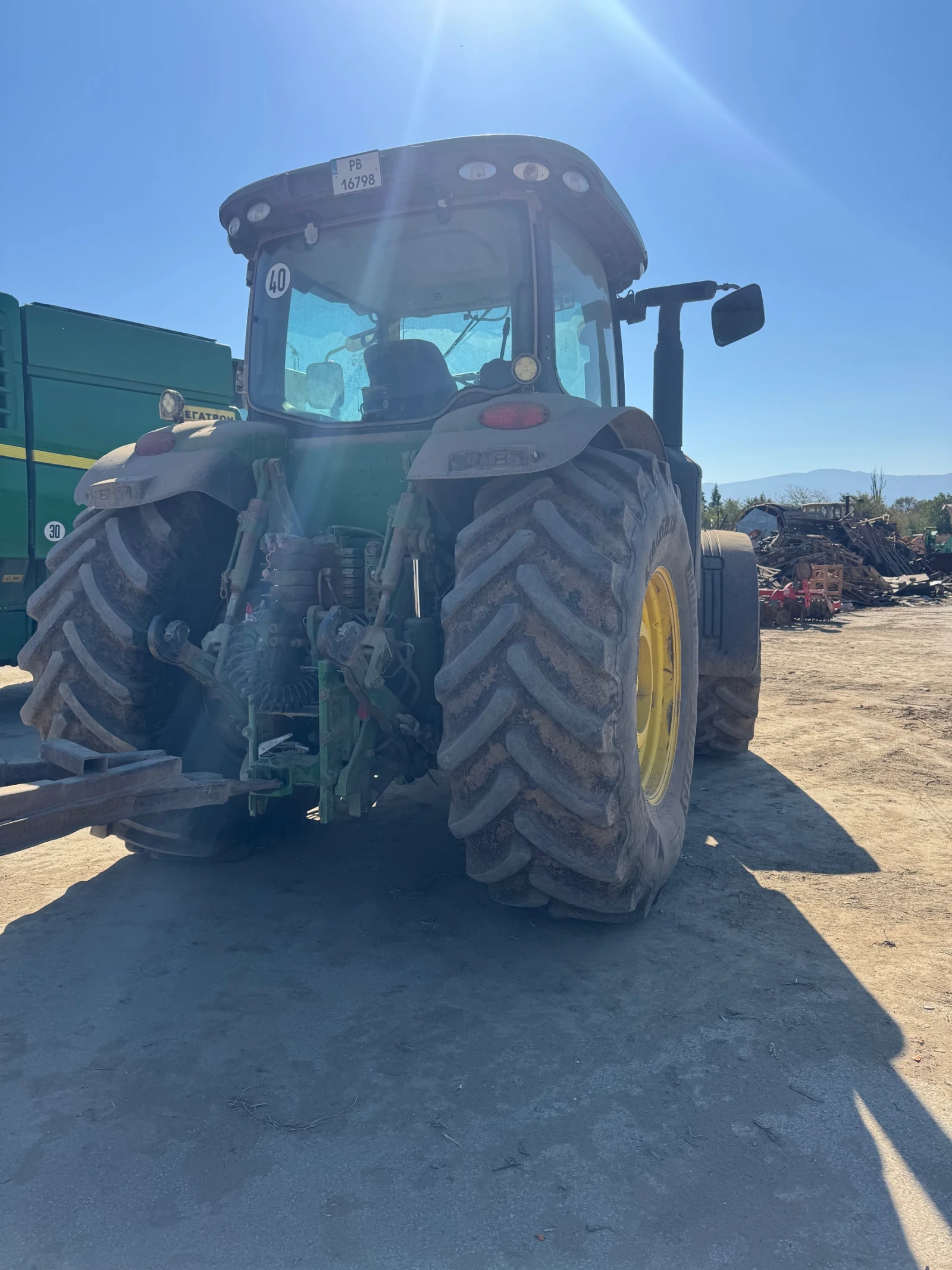 Трактор John Deere 8335R - изображение 5