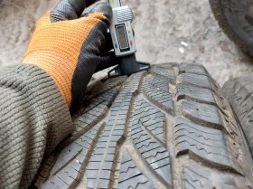 Гуми Зимни 225/75R16, снимка 5 - Гуми и джанти - 38527894