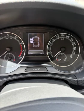 Skoda Fabia 1.0 TSI, снимка 8
