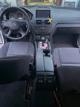Mercedes-Benz C 200, снимка 9