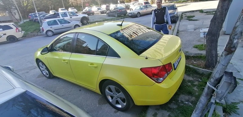 Chevrolet Cruze 1.8, снимка 3 - Автомобили и джипове - 47511403