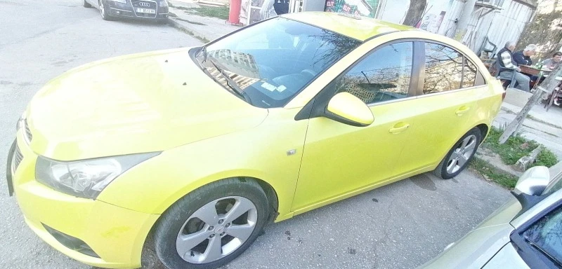 Chevrolet Cruze 1.8, снимка 2 - Автомобили и джипове - 47511403