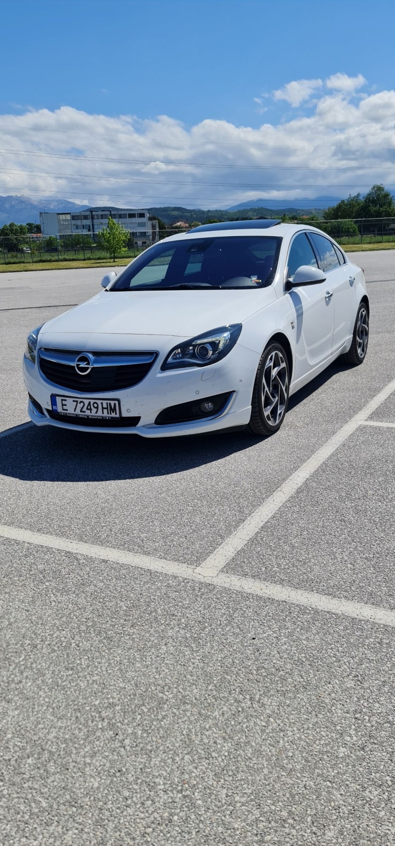 Opel Insignia OPC line Всички екстри!!! 2.0-170кс., снимка 1 - Автомобили и джипове - 45736621
