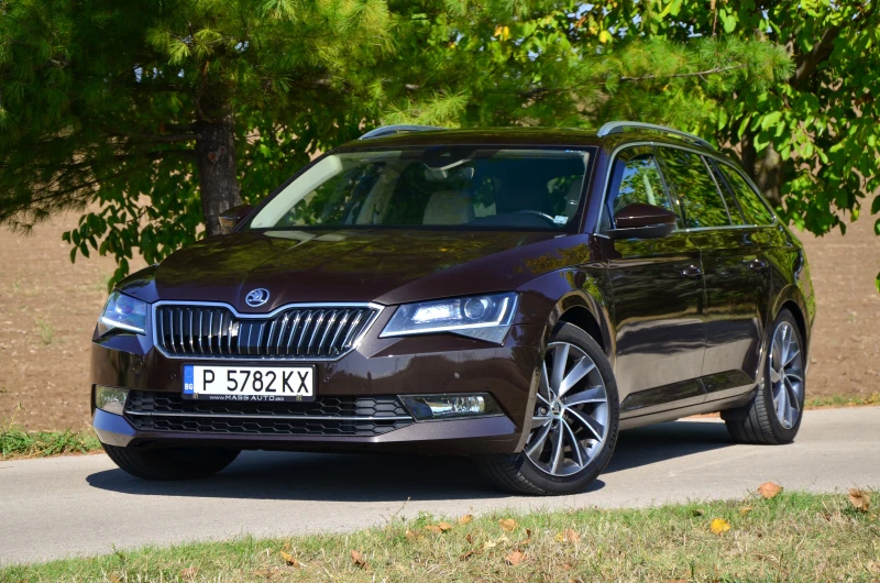 Skoda Superb Superb/L&K/4x4/2.0TDI/190/Обдухване/Canton/Keyless, снимка 2 - Автомобили и джипове - 47368372