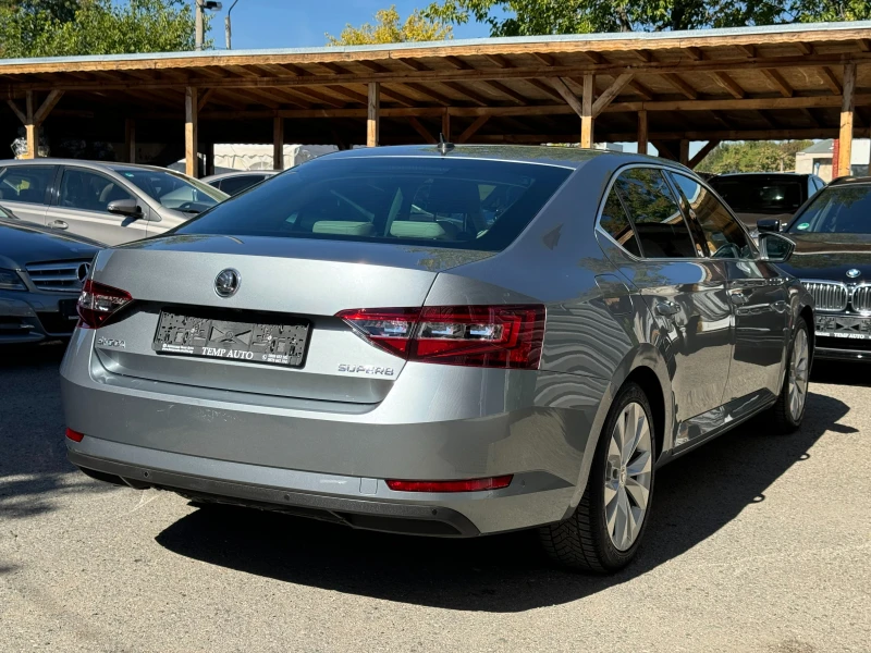 Skoda Superb 2.0TDI* 190к.с* СЕРВИЗНА КНИЖКА С ПЪЛНА ИСТОРИЯ , снимка 5 - Автомобили и джипове - 47449201