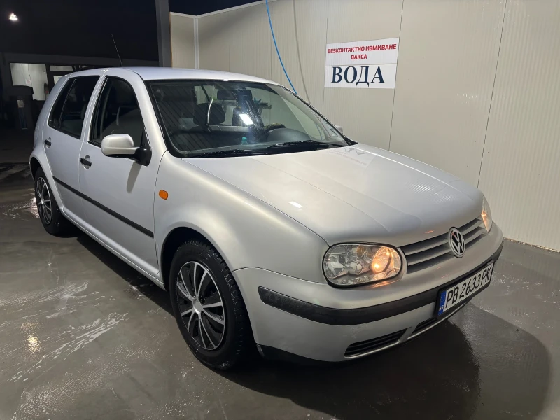 VW Golf 1.6i Sr Бензин-Газ, снимка 2 - Автомобили и джипове - 47793414