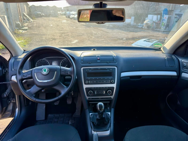 Skoda Octavia 1.6тди, снимка 10 - Автомобили и джипове - 48446558