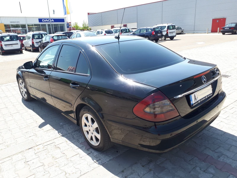 Mercedes-Benz E 200 2.2CDI FACE, снимка 4 - Автомобили и джипове - 48709897