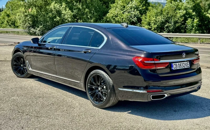 BMW 750 I Long xdrive, снимка 2 - Автомобили и джипове - 49236479